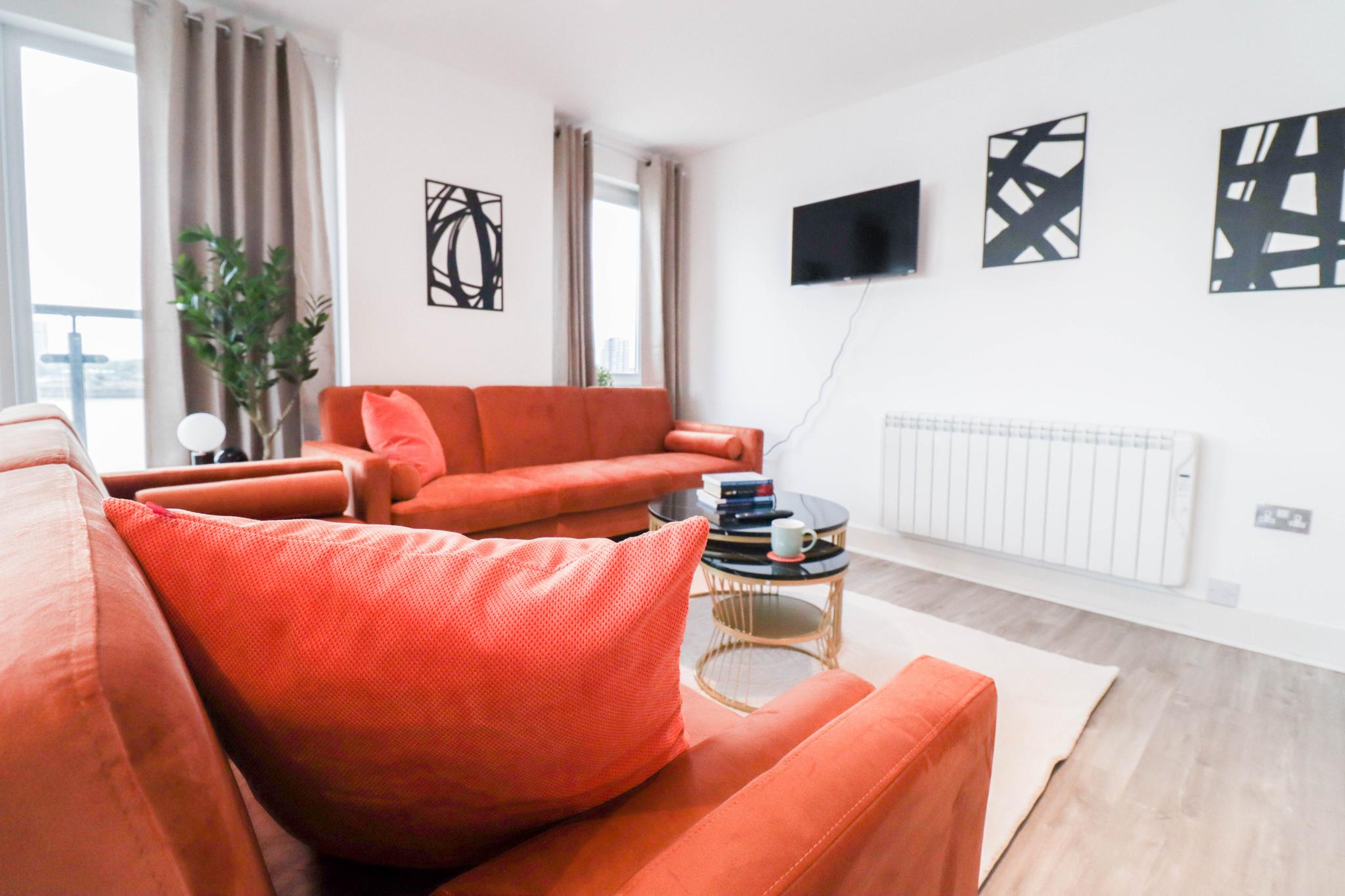 Stunning Riverside Apartment6