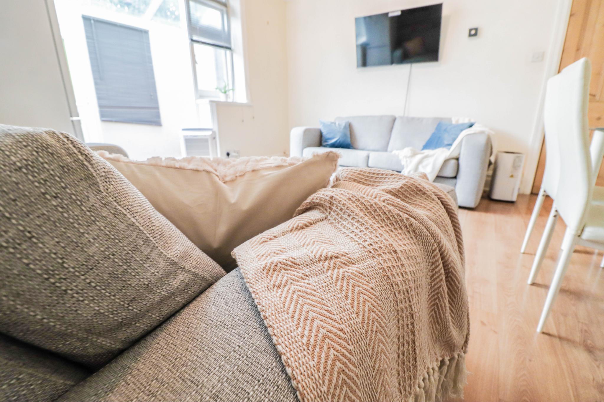 Fantastic 4 Bedroom Home3