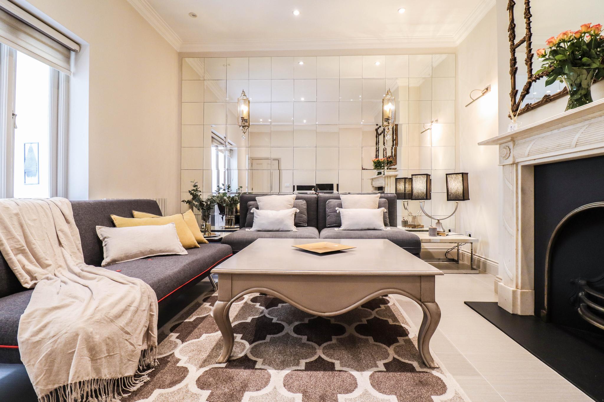 Beautiful Kensington Garden Apartment5