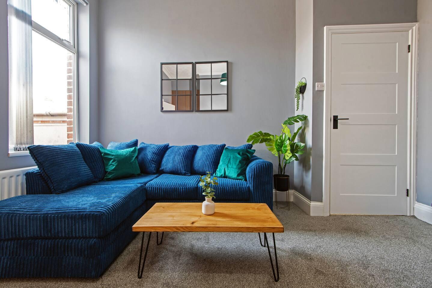 3Bed Sleeps 6 - Nr Hospital Parking & WiFi